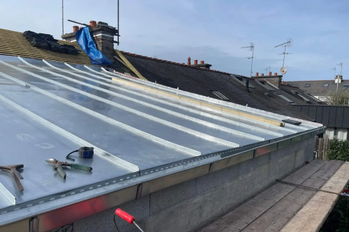 Réalisation d'une toiture en zinc
