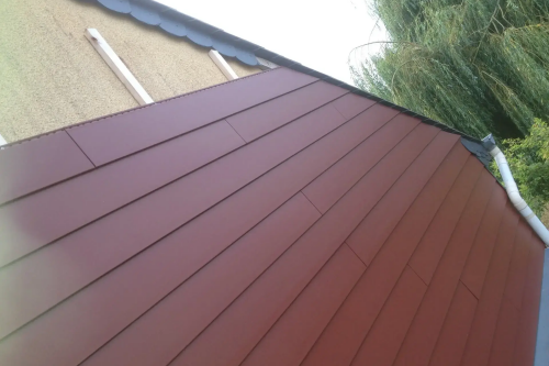 Pose de lames de bardage sur pignons et façades