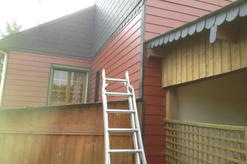 Pose de lames de bardage sur pignons et façades