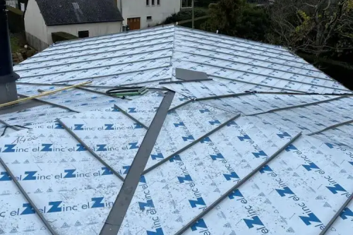 Réalisation d'une toiture en zinc