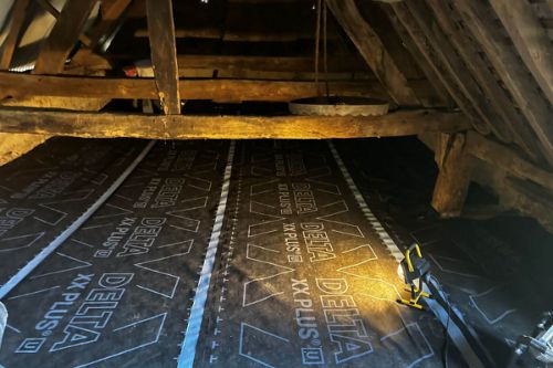 Pose d'un plancher et isolation